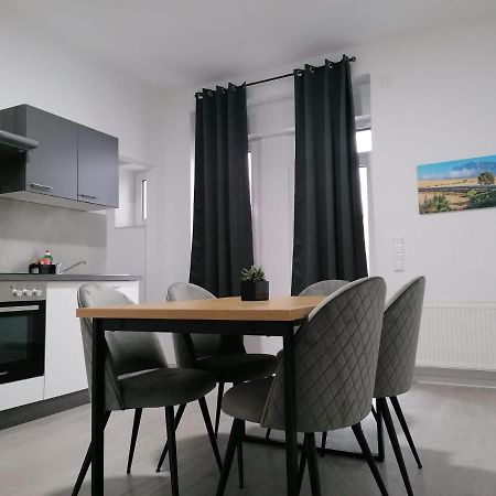 Estrella24 Living Rooms Tokio Herne Extérieur photo