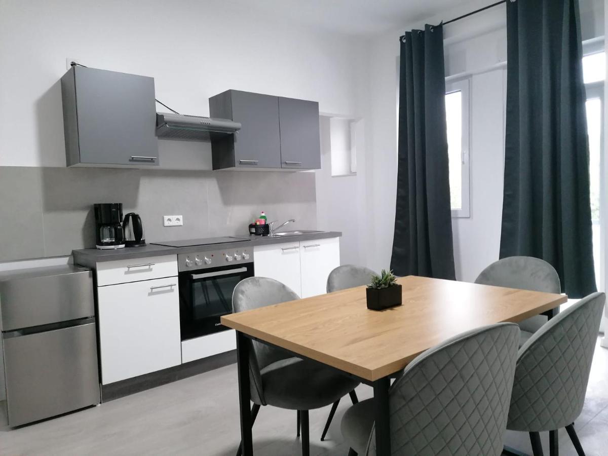 Estrella24 Living Rooms Tokio Herne Extérieur photo